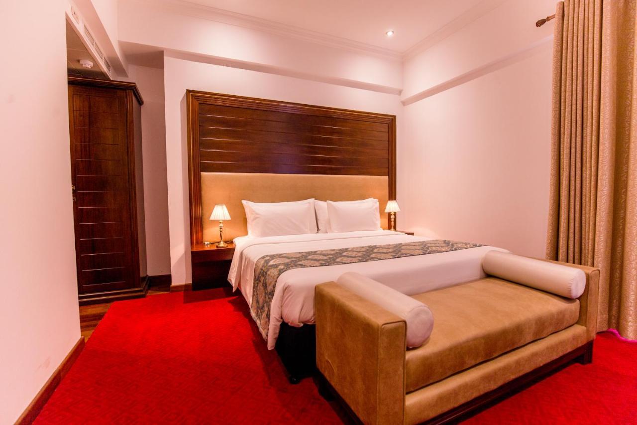 Deluxe Double Room Early check Late Check-out on Availability,766978951:JPEG
